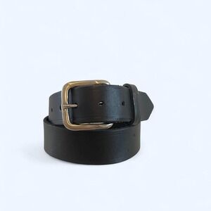 Black leather classic belt with silver tone buckle size 30